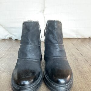 Miz Mooz Frances Zipper Trim Black Leather